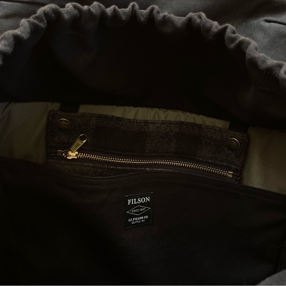 LIKE NEW Filson Ranger twill canvas and leather backpack - Picture 13 of 16